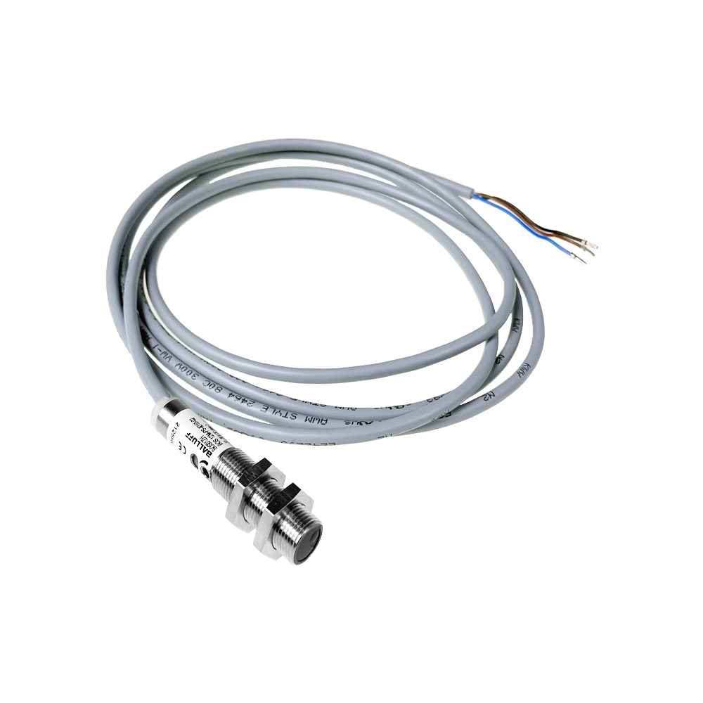 Proximity switch with NC contact for docking systems